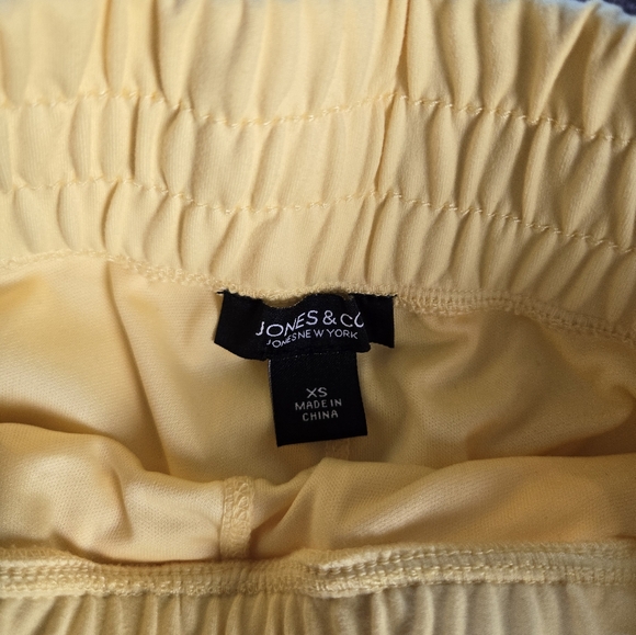 Skirt - Picture 3 of 4